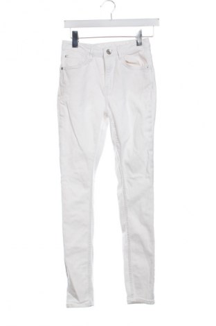 Дамски дънки Garcia, Размер S, Цвят Бял, Цена 34,99 лв.