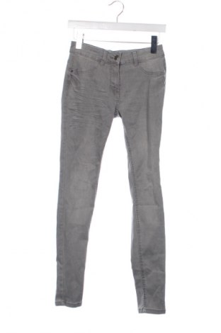 Damen Jeans Gina, Größe M, Farbe Grau, Preis € 7,99