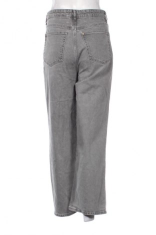 Dámske džínsy  H&M, Veľkosť M, Farba Sivá, Cena  13,95 €