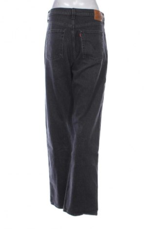 Дамски дънки Levi's, Размер XL, Цвят Сив, Цена 174,99 лв.