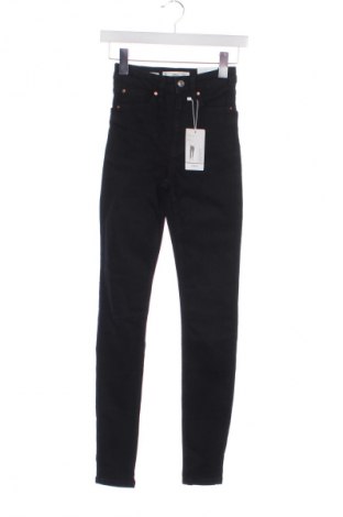 Dámske džínsy  Mango, Veľkosť XXS, Farba Čierna, Cena  39,46 €