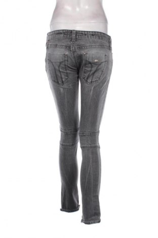 Damen Jeans Miss Sixty, Größe M, Farbe Grau, Preis 38,99 €