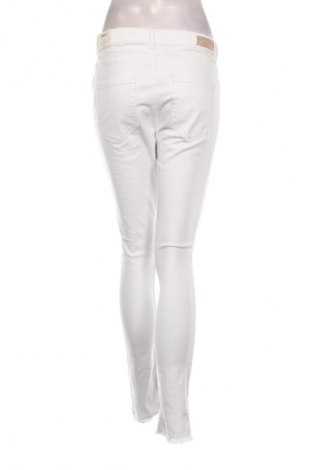 Női farmernadrág ONLY, Méret L, Szín Fehér, Ár 19 749 Ft