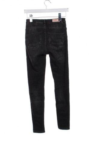 Дамски дънки ONLY, Размер S, Цвят Сив, Цена 34,99 лв.