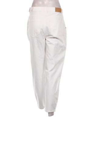 Dámske džínsy  ONLY, Veľkosť M, Farba Biela, Cena  46,95 €