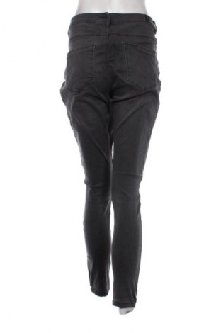 Dámske džínsy  ONLY, Veľkosť XL, Farba Sivá, Cena  17,95 €