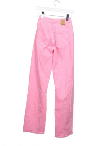 Γυναικείο Τζίν Pieces, Μέγεθος XS, Χρώμα Ρόζ , Τιμή 17,00 €
