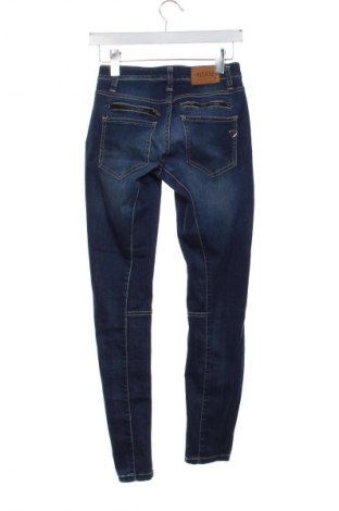 Blugi de femei Please, Mărime S, Culoare Albastru, Preț 148,99 Lei