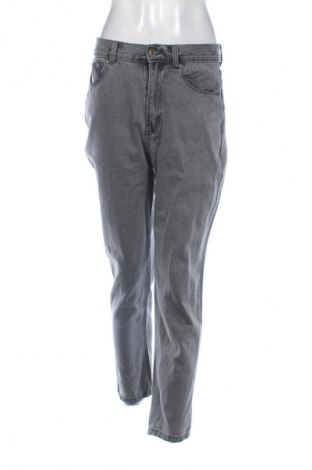 Dámské džíny  Pull&Bear, Velikost M, Barva Šedá, Cena  371,00 Kč