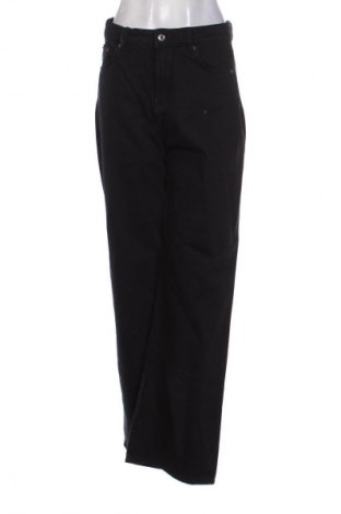 Női farmernadrág Pull&Bear, Méret M, Szín Fekete, Ár 9 200 Ft