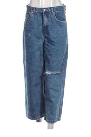 Damskie jeansy Pull&Bear, Rozmiar M, Kolor Niebieski, Cena 67,00 zł