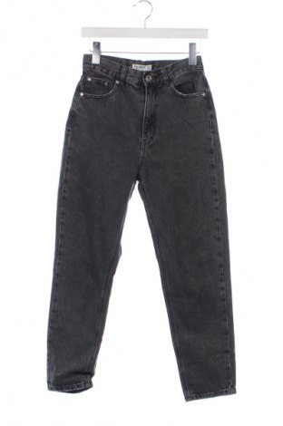 Dámské džíny  Pull&Bear, Velikost XS, Barva Černá, Cena  302,00 Kč
