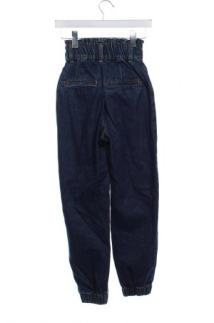 Dámské džíny  Pull&Bear, Velikost XS, Barva Modrá, Cena  279,00 Kč
