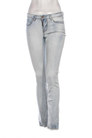 Damskie jeansy SOCCER WEAR, Rozmiar M, Kolor Niebieski, Cena 67,00 zł