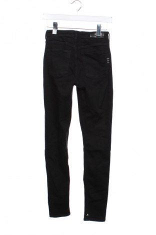 Damskie jeansy Scotch & Soda, Rozmiar XS, Kolor Czarny, Cena 204,60 zł