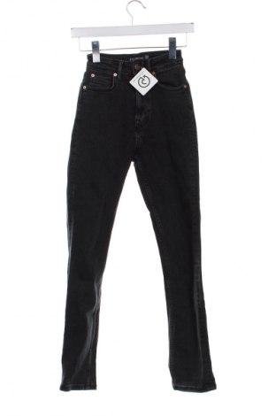 Damskie jeansy Stradivarius, Rozmiar XXS, Kolor Czarny, Cena 60,99 zł