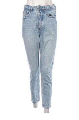 Дамски дънки Stradivarius, Размер S, Цвят Син, Цена 27,99 лв.