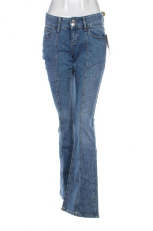Damskie jeansy Terranova, Rozmiar M, Kolor Niebieski, Cena 105,75 zł