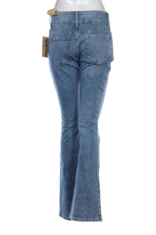 Damskie jeansy Terranova, Rozmiar M, Kolor Niebieski, Cena 105,75 zł