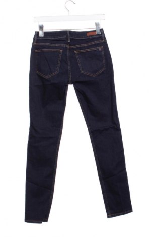 Дамски дънки Tommy Hilfiger, Размер S, Цвят Син, Цена 61,99 лв.