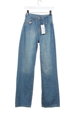 Blugi de femei Trendyol, Mărime XS, Culoare Albastru, Preț 245,00 Lei
