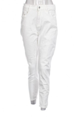 Dámske džínsy  Unbranded, Veľkosť M, Farba Biela, Cena  9,95 €