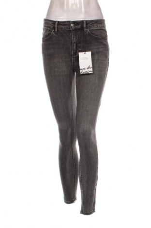 Damen Jeans Vero Moda, Größe M, Farbe Grau, Preis € 51,99