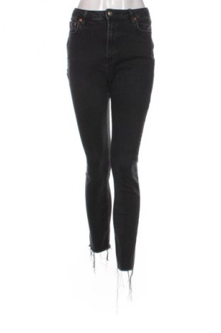 Дамски дънки Zara, Размер M, Цвят Черен, Цена 26,98 лв.