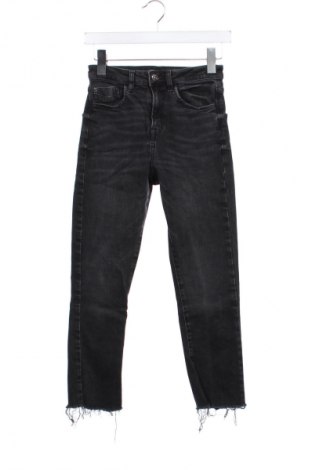 Damskie jeansy Zara, Rozmiar XS, Kolor Czarny, Cena 62,02 zł