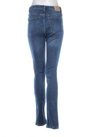 Damskie jeansy Zara, Rozmiar M, Kolor Niebieski, Cena 82,76 zł