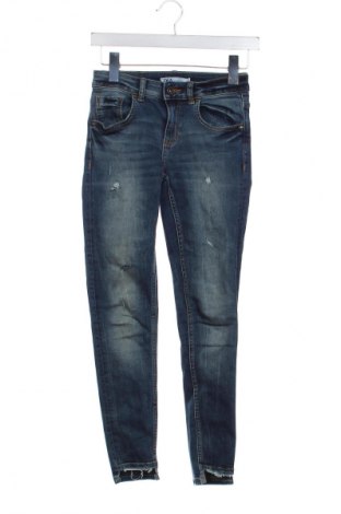 Damskie jeansy Zara, Rozmiar S, Kolor Niebieski, Cena 62,07 zł