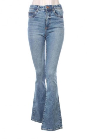 Дамски дънки Zara, Размер S, Цвят Син, Цена 52,99 лв.