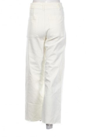 Damen Jeans Zara, Größe S, Farbe Weiß, Preis 18,99 €