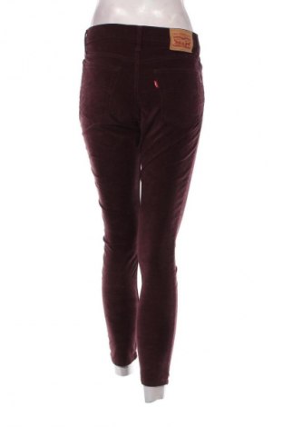 Dámské manšestráky  Levi's, Velikost M, Barva Červená, Cena  2 333,00 Kč