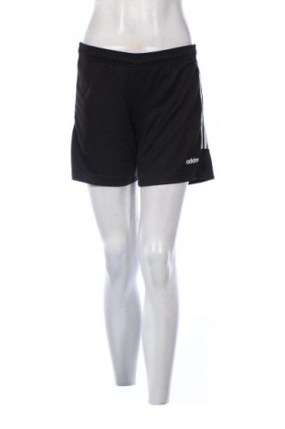 Női rövidnadrág Adidas, Méret M, Szín Fekete, Ár 6 800 Ft