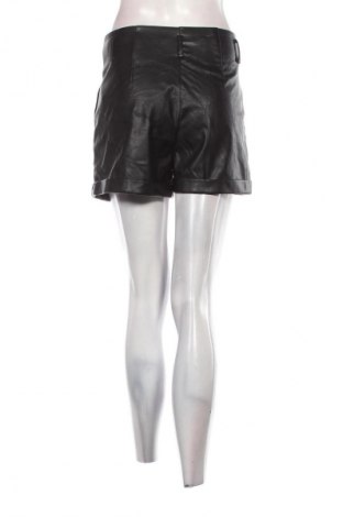 Női rövidnadrág Amisu, Méret S, Szín Fekete, Ár 3 669 Ft