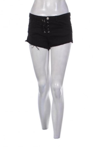 Dámské kraťasy  Bershka, Velikost M, Barva Černá, Cena  229,00 Kč