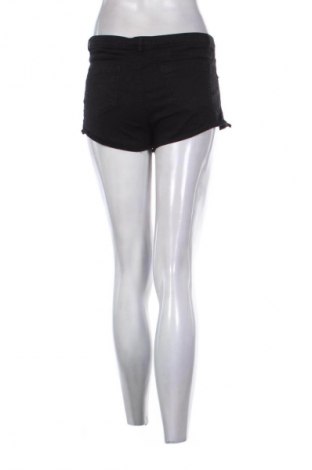 Dámské kraťasy  Bershka, Velikost M, Barva Černá, Cena  229,00 Kč