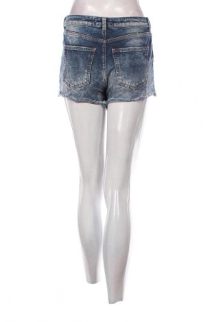 Dámské kraťasy  Bershka, Velikost M, Barva Vícebarevné, Cena  247,00 Kč