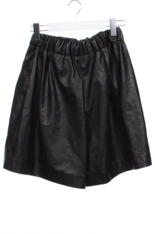 Дамски къс панталон C&A, Размер XL, Цвят Черен, Цена 11,99 лв.