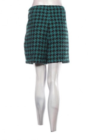 Γυναικείο κοντό παντελόνι C&A, Μέγεθος XL, Χρώμα Πολύχρωμο, Τιμή 6,99 €