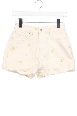 Pantaloni scurți de femei Clockhouse, Mărime XS, Culoare Ecru, Preț 50,00 Lei