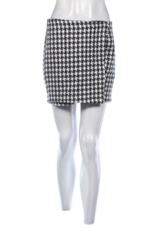 Дамски къс панталон Costes, Размер L, Цвят Многоцветен, Цена 34,00 лв.