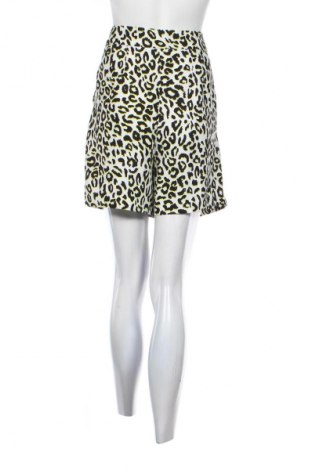 Γυναικείο κοντό παντελόνι Fb Sister, Μέγεθος M, Χρώμα Πολύχρωμο, Τιμή 10,00 €