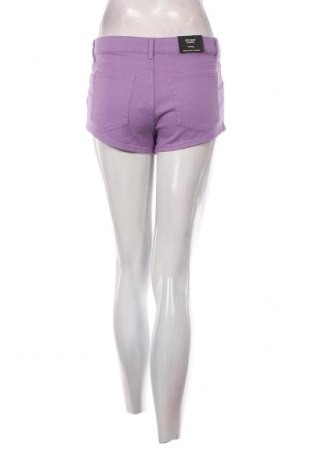 Dámské kraťasy  H&M Divided, Velikost M, Barva Fialová, Cena  396,00 Kč