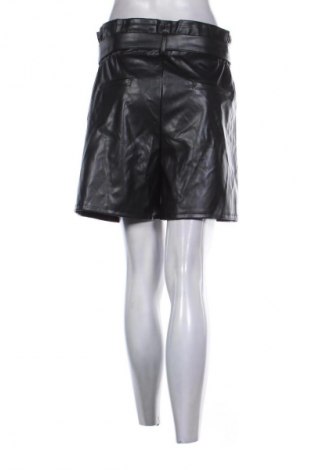 Dámske kraťasy  Haily`s, Veľkosť M, Farba Čierna, Cena  46,95 €