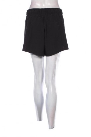 Дамски къс панталон Nike, Размер L, Цвят Черен, Цена 33,97 лв.