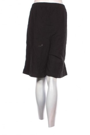 Női rövidnadrág ONLY Carmakoma, Méret 3XL, Szín Fekete, Ár 11 839 Ft