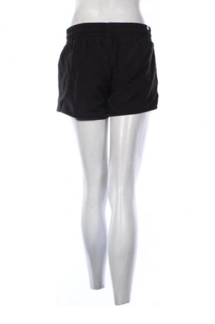 Dámské kraťasy  PUMA, Velikost M, Barva Černá, Cena  421,00 Kč
