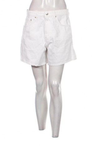 Damen Shorts Perfect Jeans By Gina Tricot, Größe L, Farbe Weiß, Preis 10,30 €